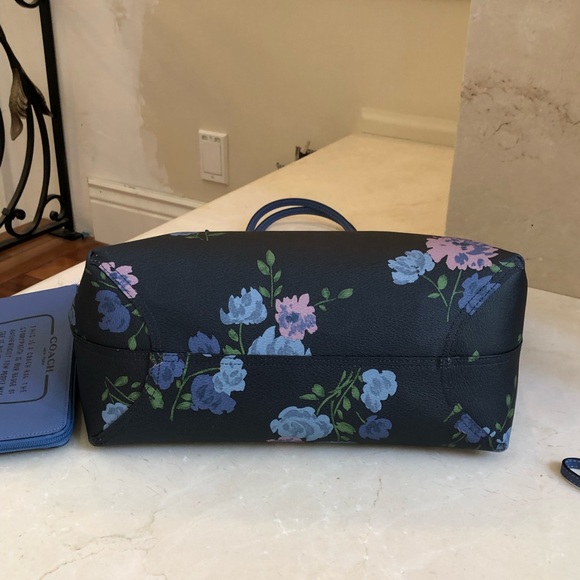 3pcs Coach floral reversible Tote&wristlet&wallet - Picture 5 of 8